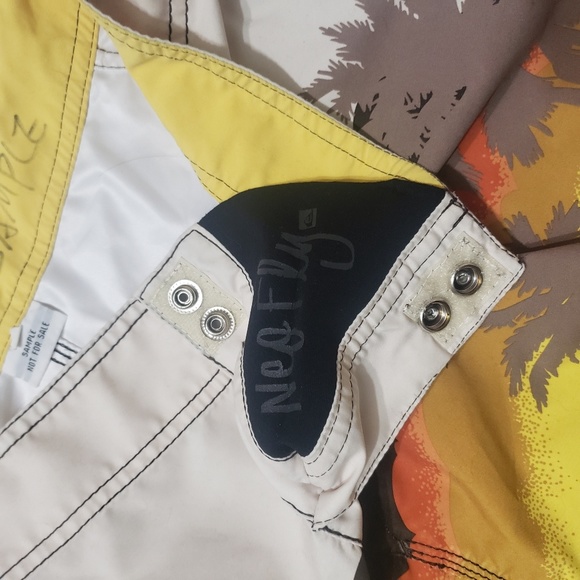EUC RARE SAMPLE QUICKSILVER board shorts 32 neofly - Picture 3 of 7